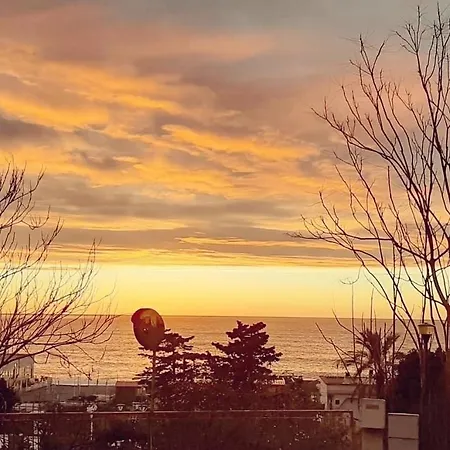 A Due Passi Dal Mare *