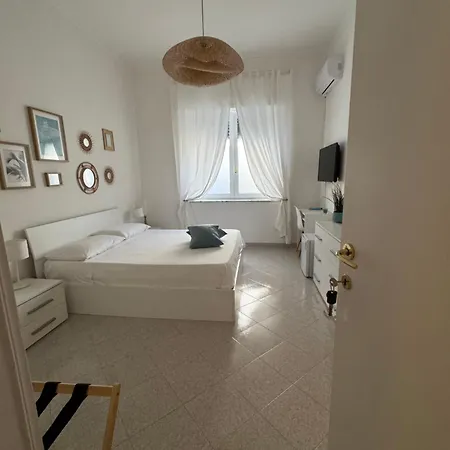 Bed & Breakfast A Due Passi Dal Mare