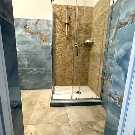 A Due Passi Dal Mare