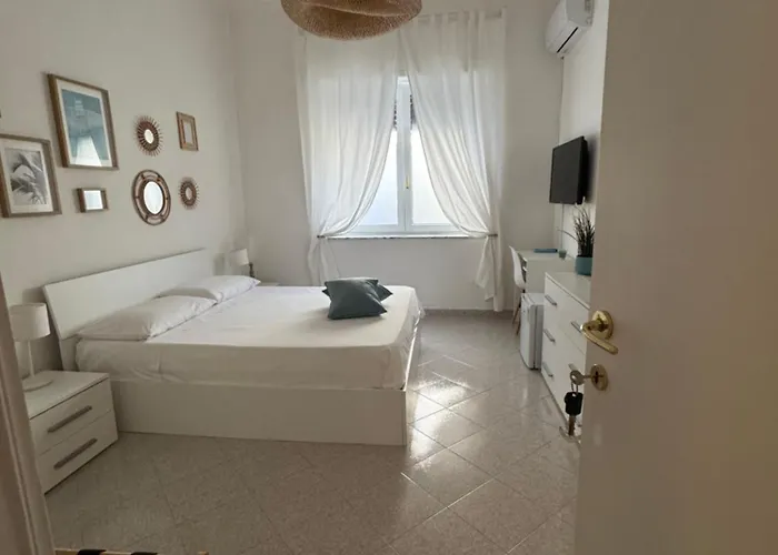 Alojamento de Acomodação e Pequeno-almoço A Due Passi Dal Mare